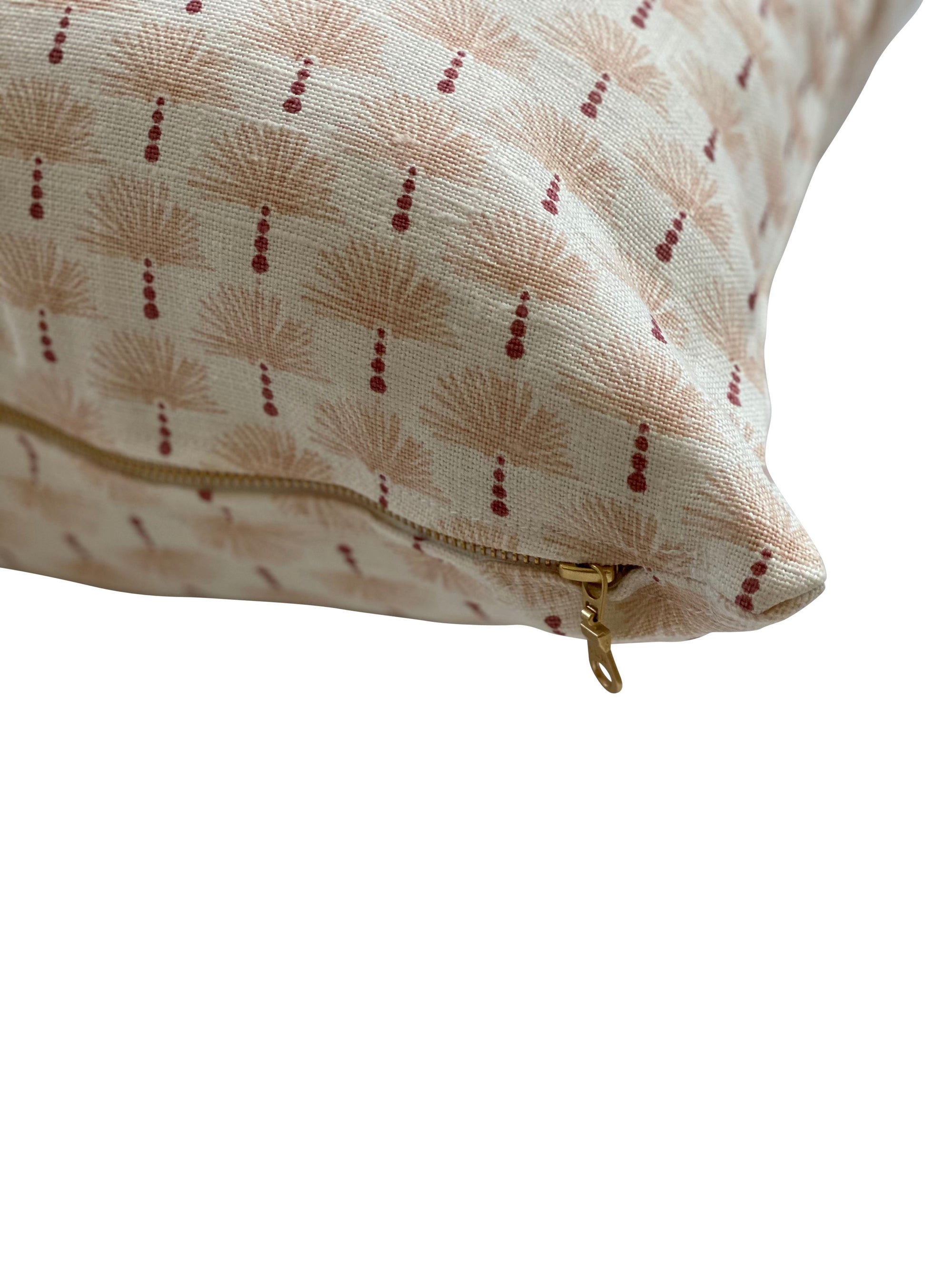 Nathalie Pillow Fig and Lipgloss on Oyster